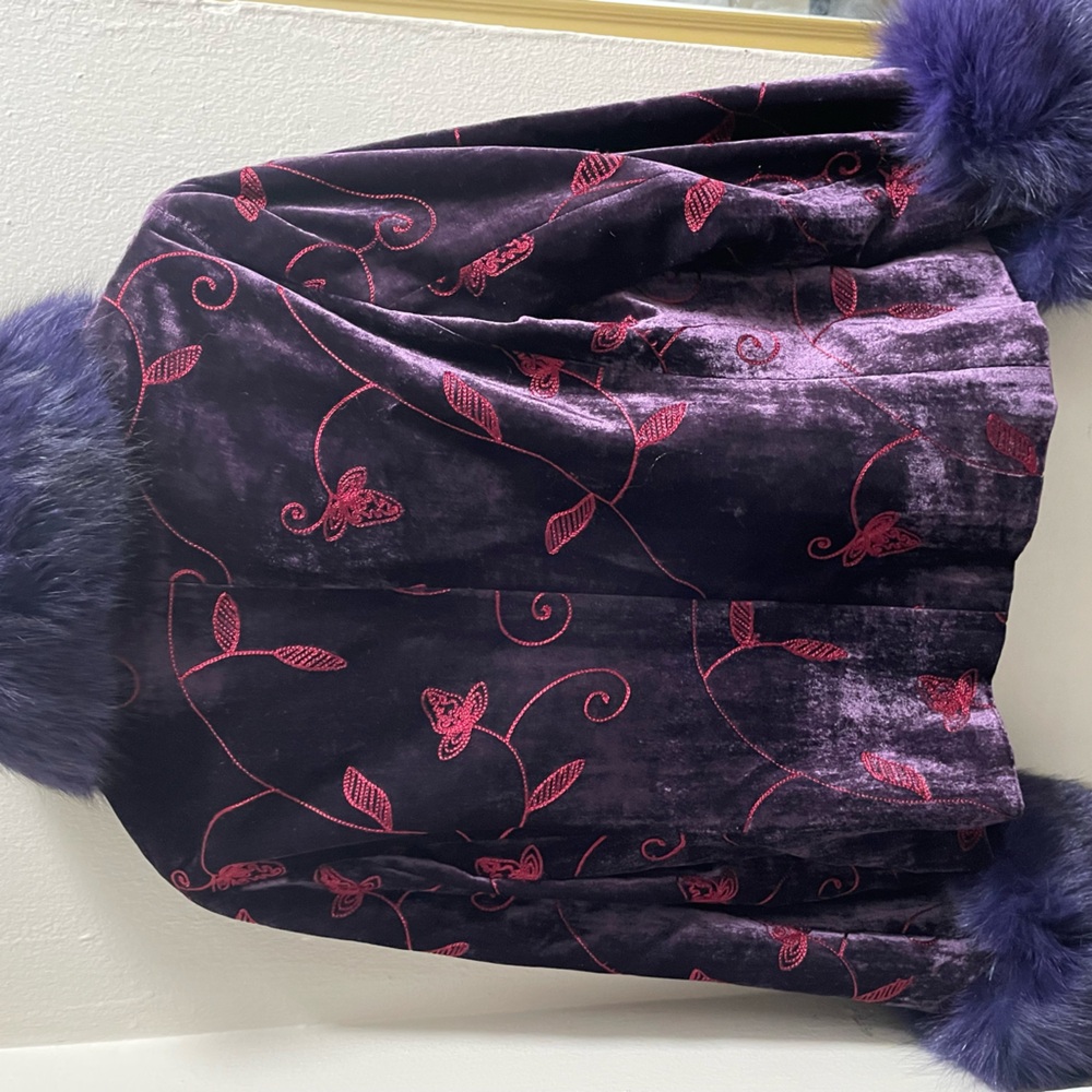 Todd Smith purple velvet jacket with faux fur collar and sleeves, Size 8